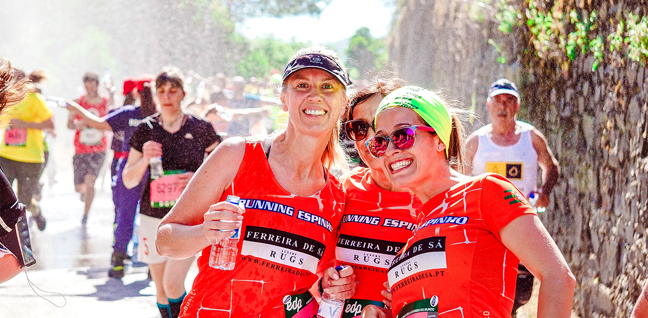 Group of three women training/racing together 