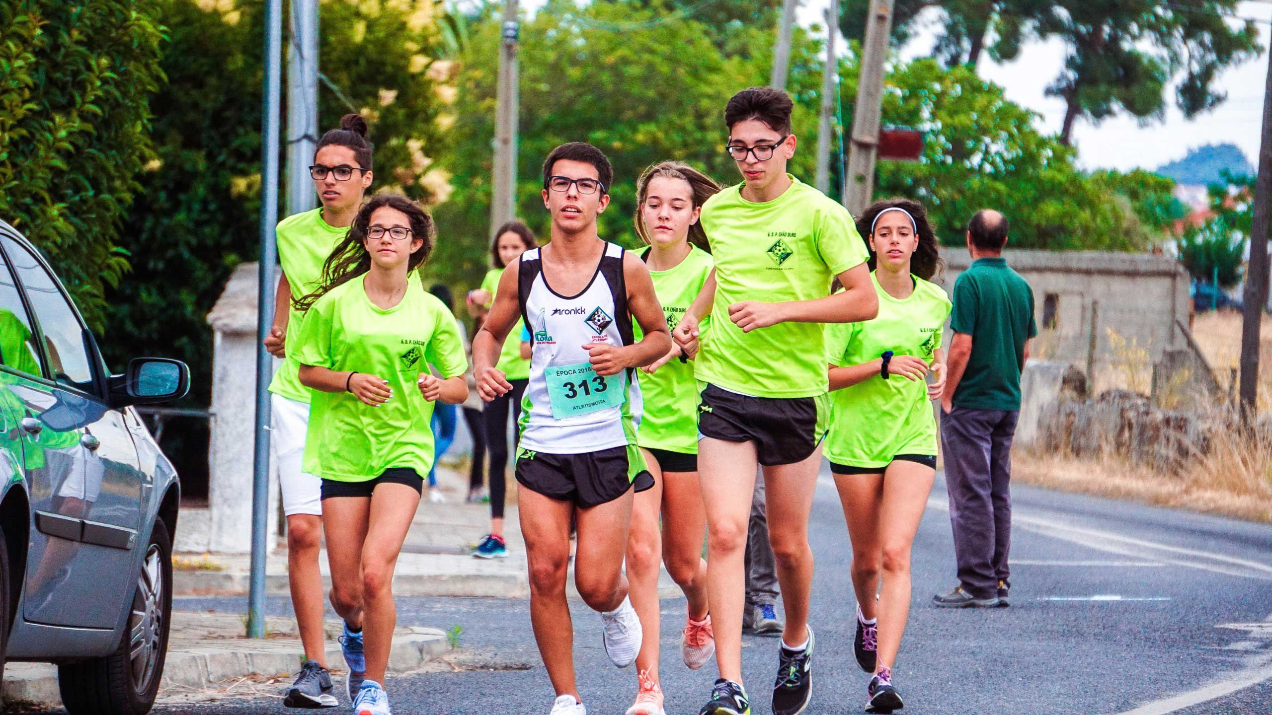 All best sport. Run today. Guys and girls peeing together Runners. Pregnant women must never walk the Streets in broad Daylight.